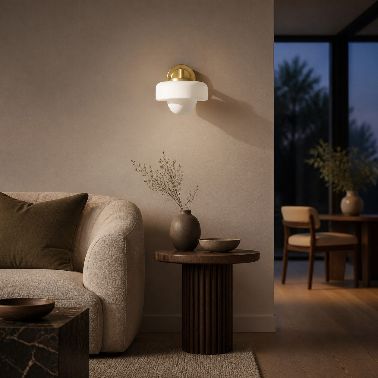 Zirvos Retro-Wandleuchte mit kugelförmigem Glasschirm – Elegante Wandleuchte in Messingoptik für Flure