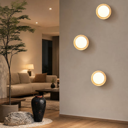 Eala Wall Lamp