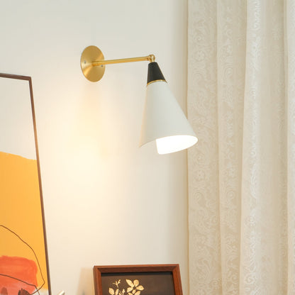 Magari Mid Century Wandleuchte Messing Schwenkbar