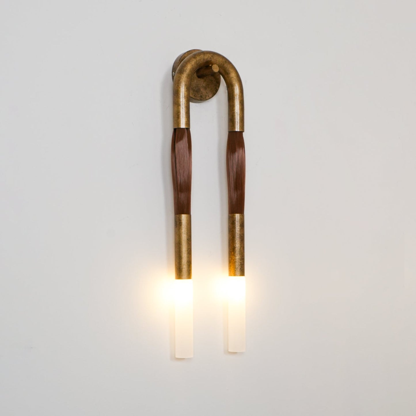 Moderne Wandleuchte aus Rosshaarglas – Messing/Nickel/Schwarz