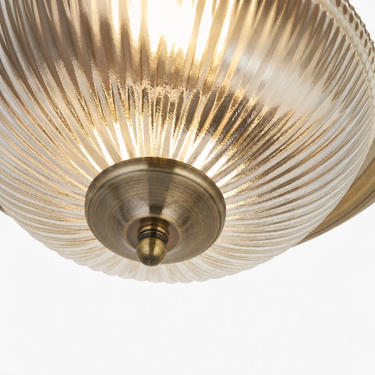 TF Vintora Moderne Deckenleuchte – Geripptes Glas und Metallrahmen für Küchen oder Flure