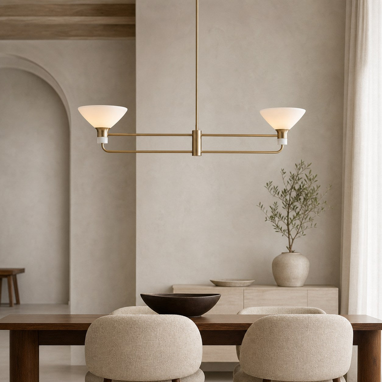 Calvor Linear Kronleuchter mit 2 Lichtern, Porzellanschirme und Bronze-Finish