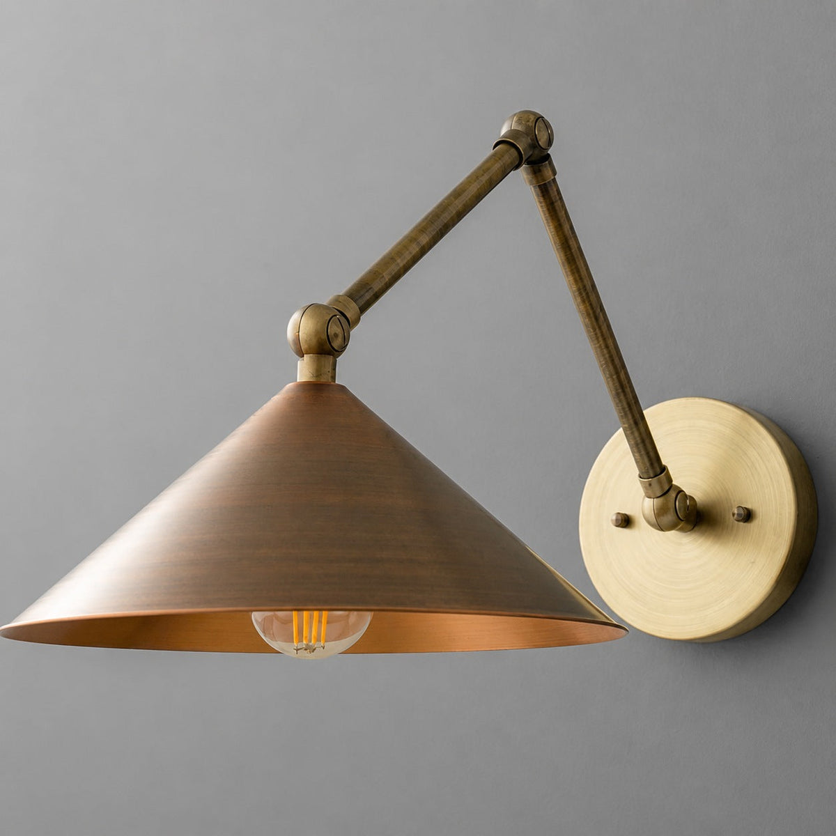 Conique Meta Verstellbare Wandleuchte – Vintage Industrieleuchte