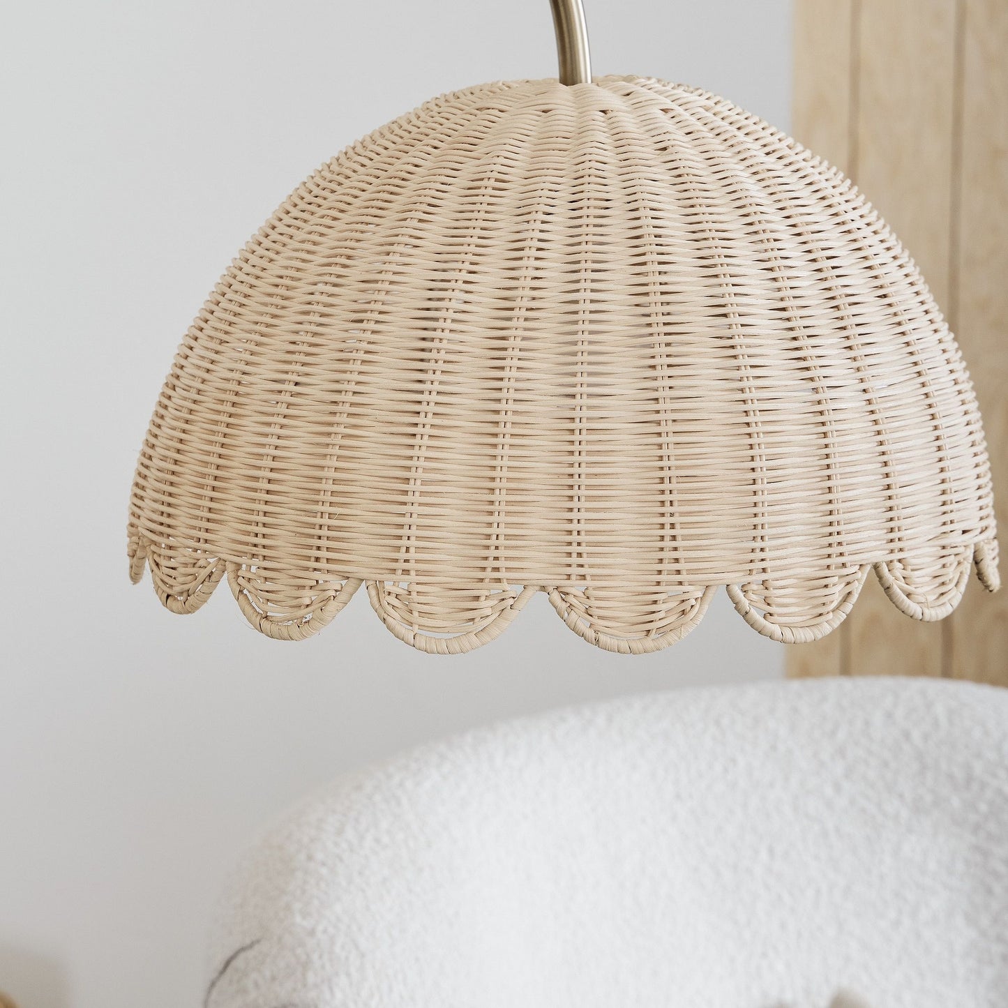 Olvara Bubble Stehlampe aus natürlichem Rattan – Kinderzimmerbeleuchtung mit Boho-Charme