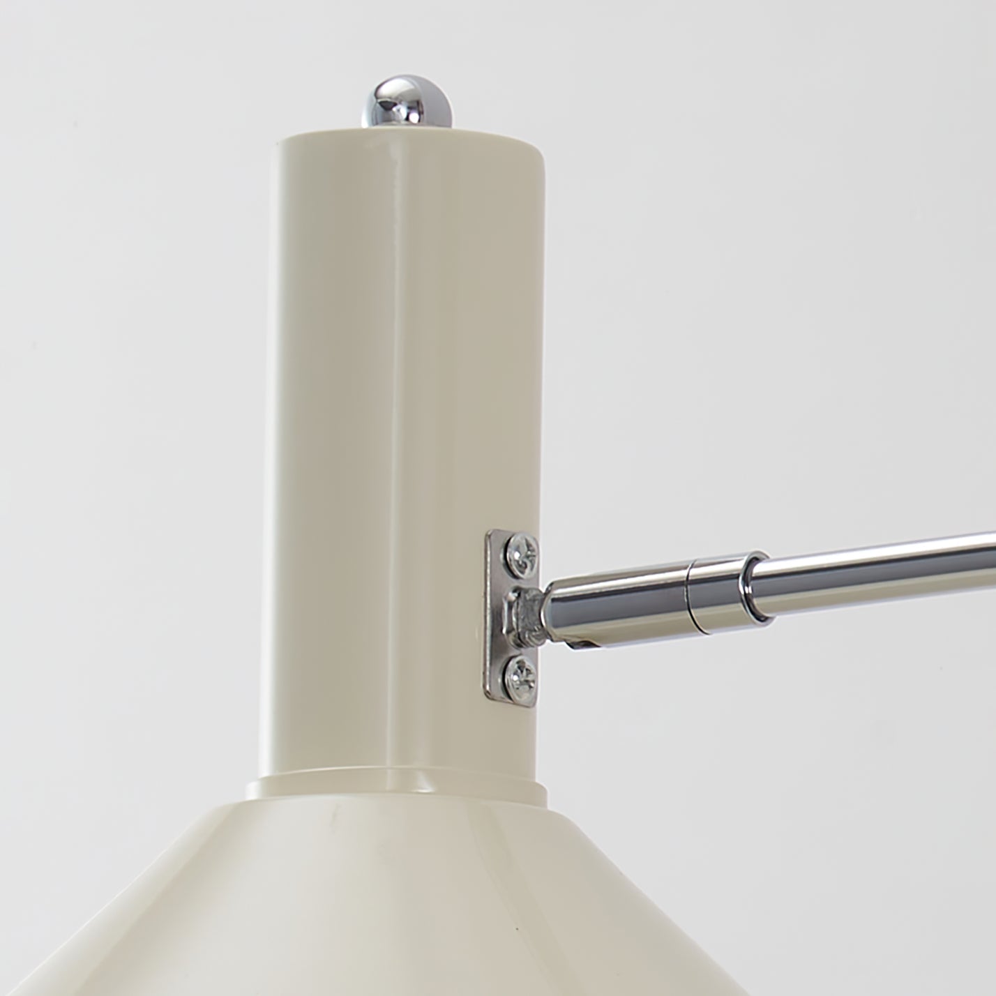 Moderne Bauhaus Schwenkbare Wandleuchte für Esstisch mit Kabel und Stecker