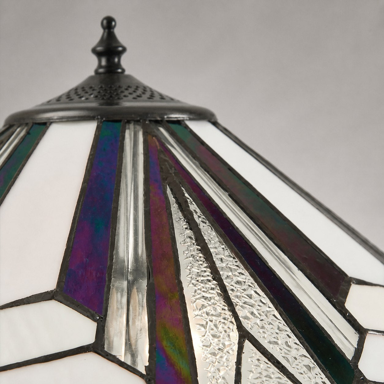 TF Astoria Art-Deco-Stehleuchte aus Buntglas – Stehleuchte im geometrischen Design für das Wohnzimmer