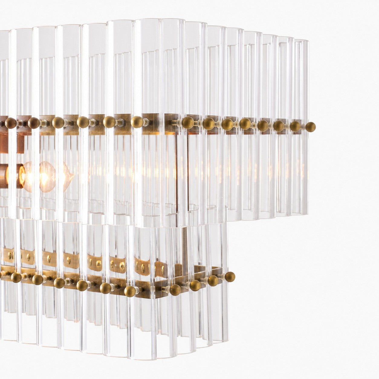 Lumora Kristall-Pendelleuchte – Elegantes Trommelmessing und geschliffenes Glas