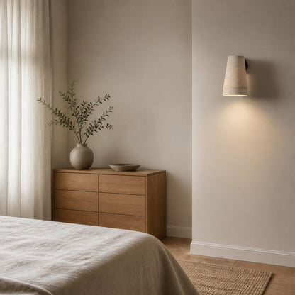 Zalen Wandleuchte in Leinenbronze mit Struktur – Sanfte Retro-Wandleuchte für Leseecken