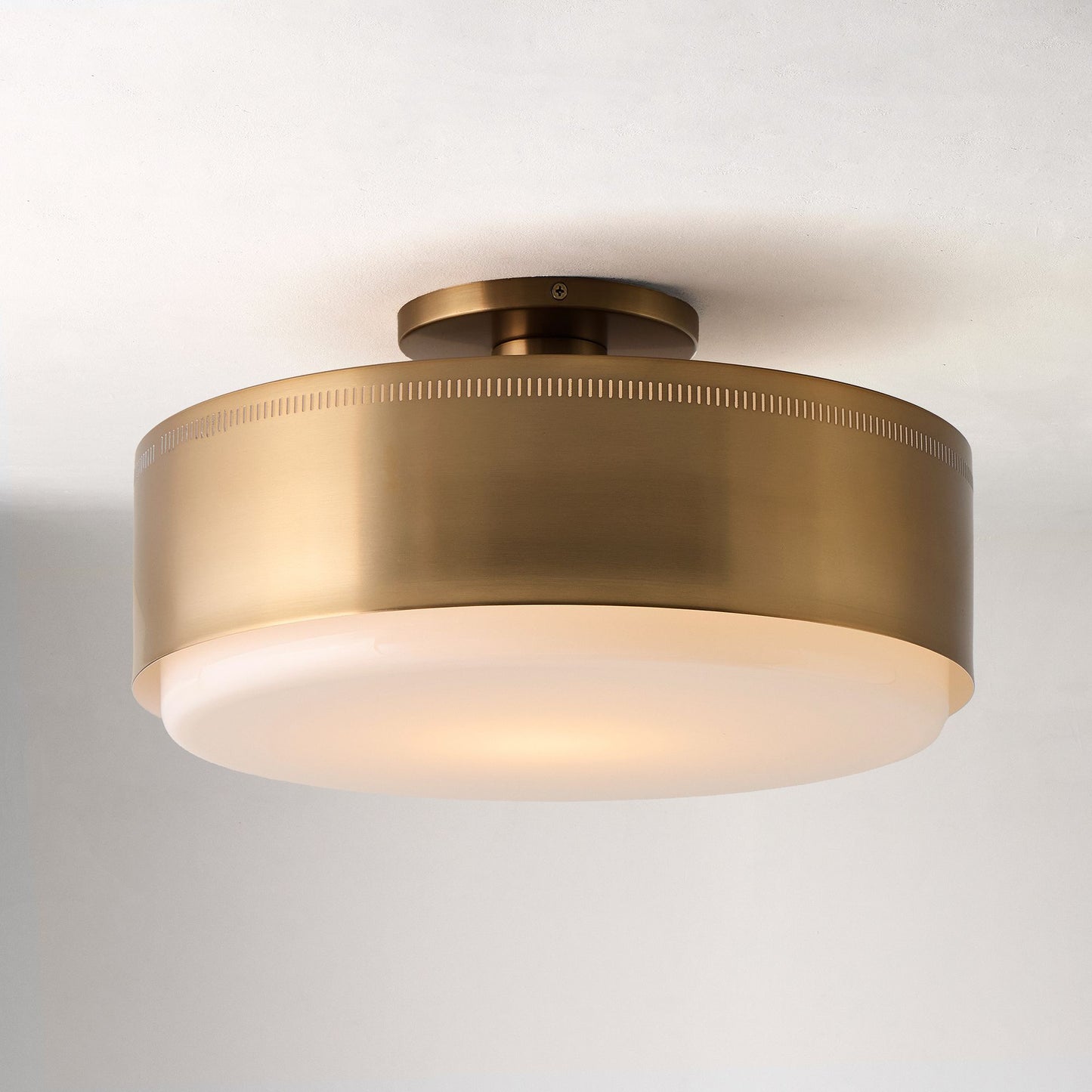 Bolvira Sleek Metal Flush Mount - Contemporary Design - Modern Ceiling Light for Bedroom