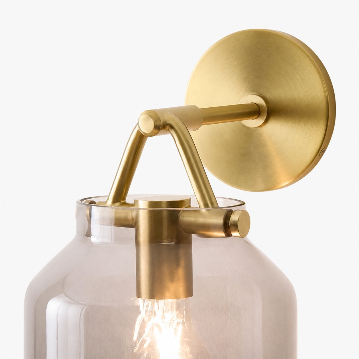 Hanton Moderne, minimalistische Wandleuchte aus Messing und Glas – feuchtigkeitsbeständig für Badezimmer