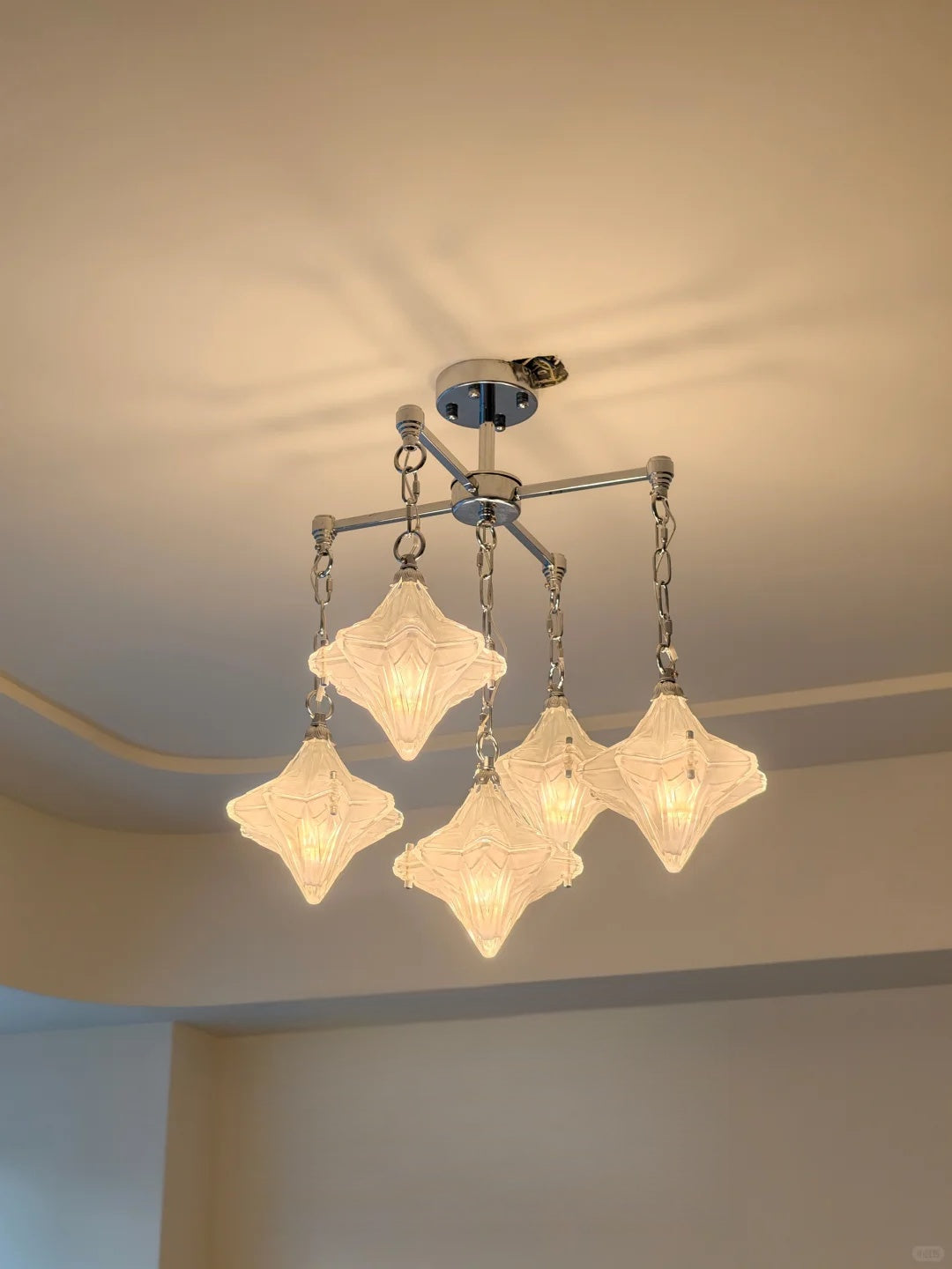 Art Deco Astris Star Chandelier – Frosted Glass Deco Fixture for Dining Room