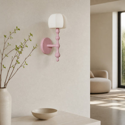 Savara Moderne Wandleuchte mit gebogenem Sockel – Sanfter, diffuser Stoffschirm für Flure und Wohnzimmer