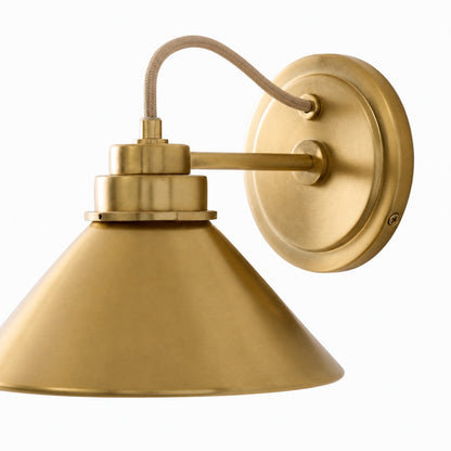 Aurenza Sconce – Farmhouse Wall Light with Metal Accents for Cozy Spaces