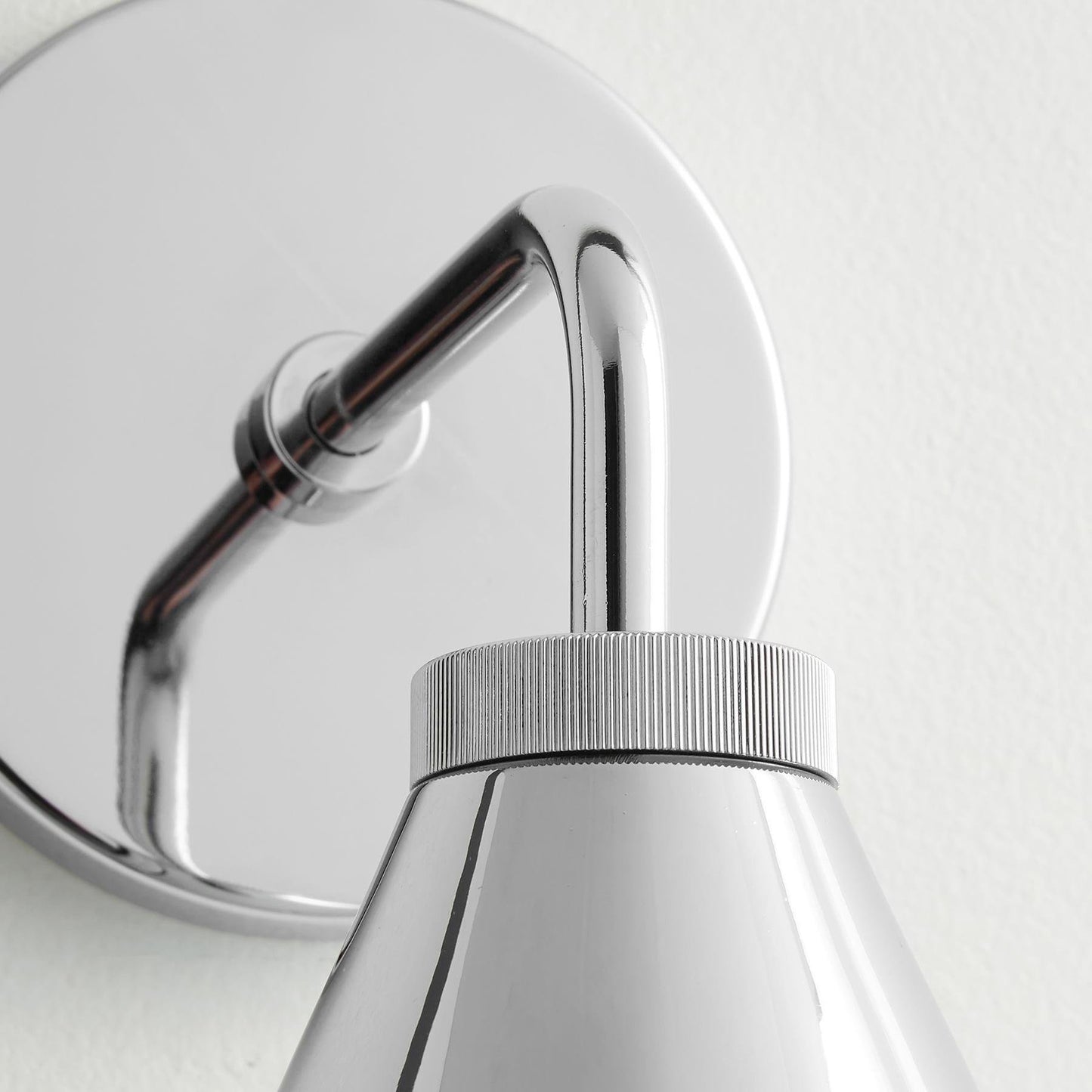Retro-Wandleuchte aus Metall im Kegeldesign mit klassischem Design