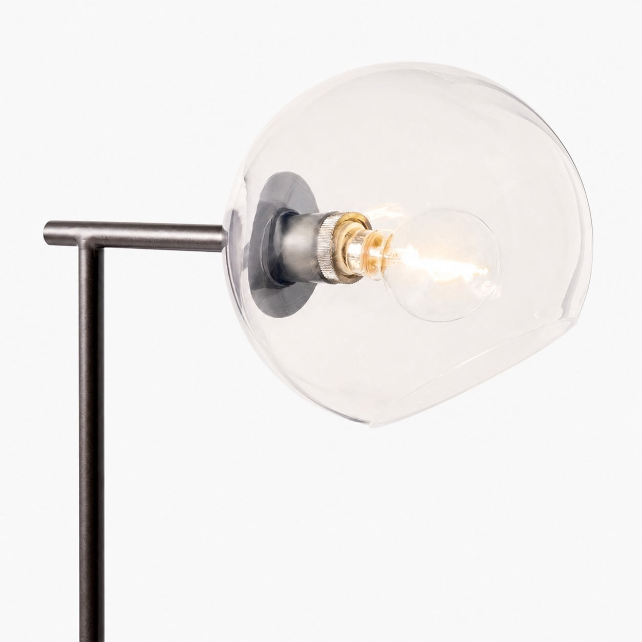 Brina Glass USB-Tischlampe – Moderne Nachttischlampe mit Stil