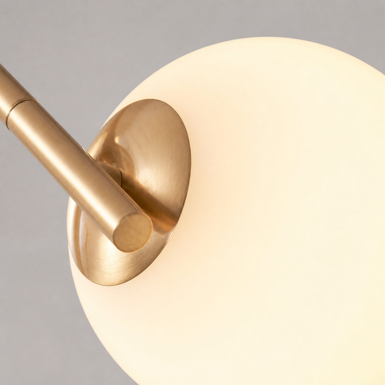 Tivara Mid-Century Modern 10-flammige Pendelleuchte – Kronleuchter mit kugelförmigen Schirmen für hohe Decken