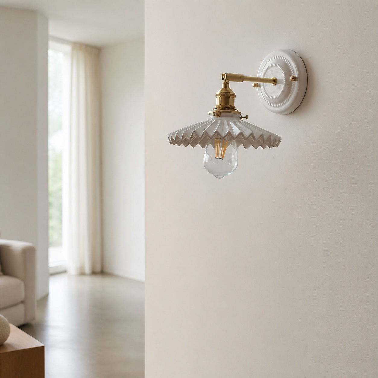 Japanische Vintage Wandlampe aus Keramik und Messing mit 1 Leuchte