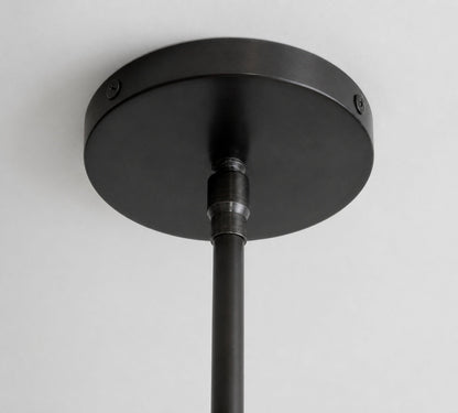 Auria Kronleuchter aus mundgeblasenem Glas und Metall – modernes Messingdesign