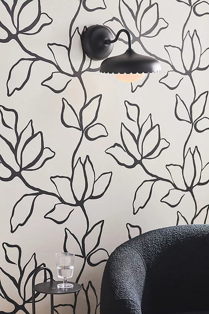 Rayla ScallopEdge Wall Sconce – Modern Metal Outdoor Light for Porch, Patio, or Balcony