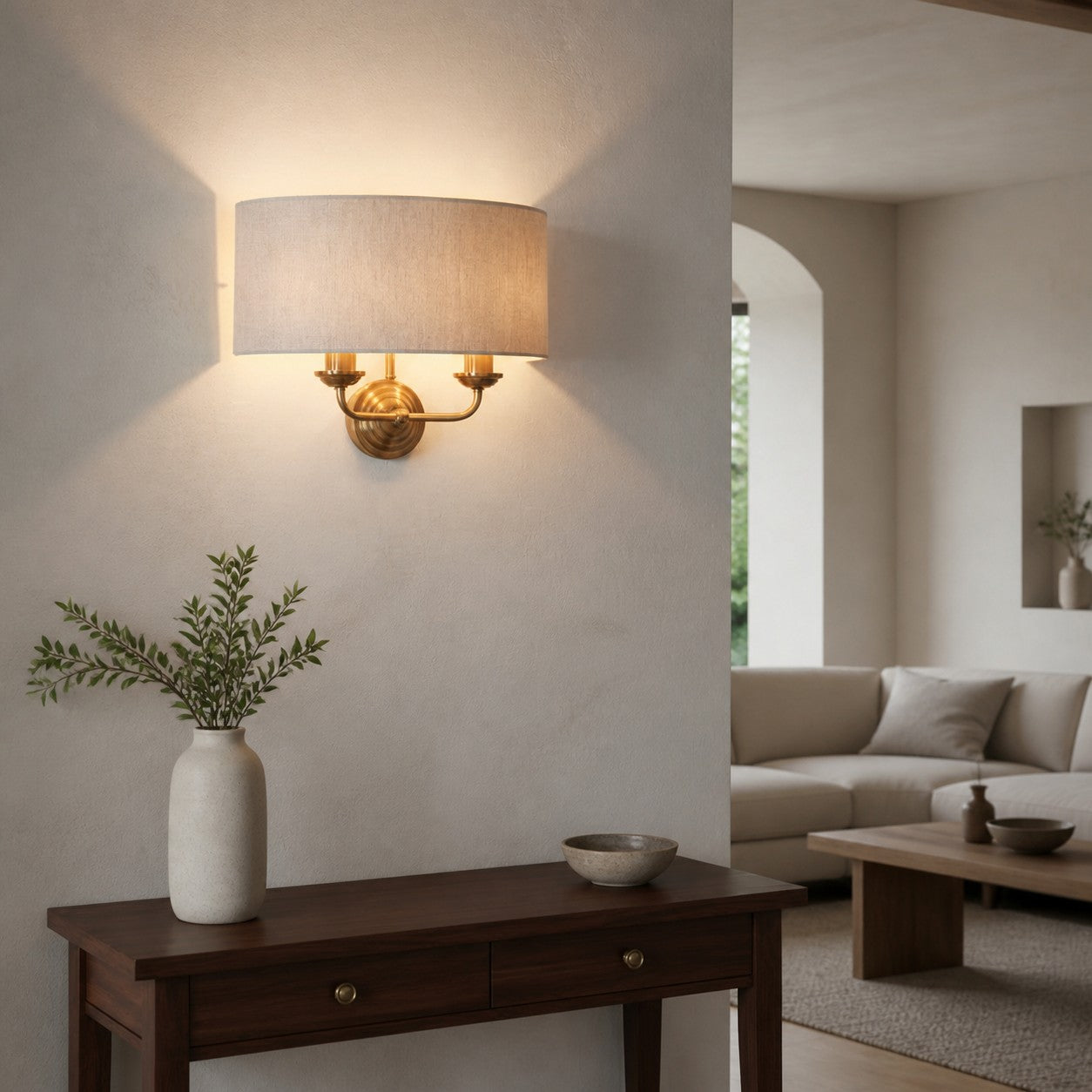 Tela Classic Wall Sconce with Fabric Shade – Elegant Metal Finish Wall Light for Living Room / Bedroom
