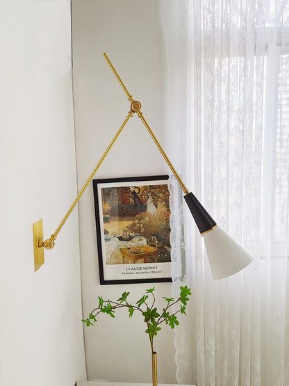 Magari Mid Century Wandleuchte Messing Schwenkbar