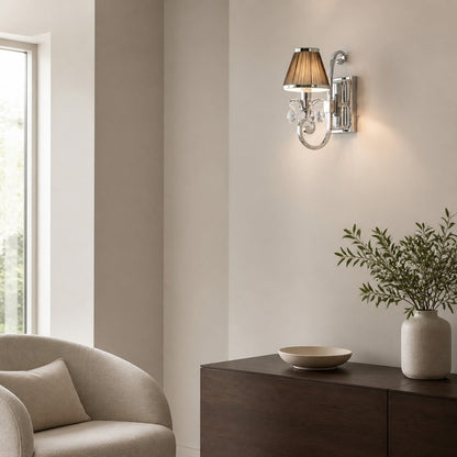 Talonis Luxus-Kristallwandleuchte – Rahmen in Chromoptik für Schlafzimmer und Wohnbereich