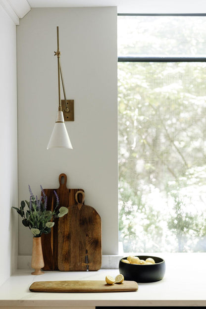 Magari Mid Century Wandleuchte Messing Schwenkbar