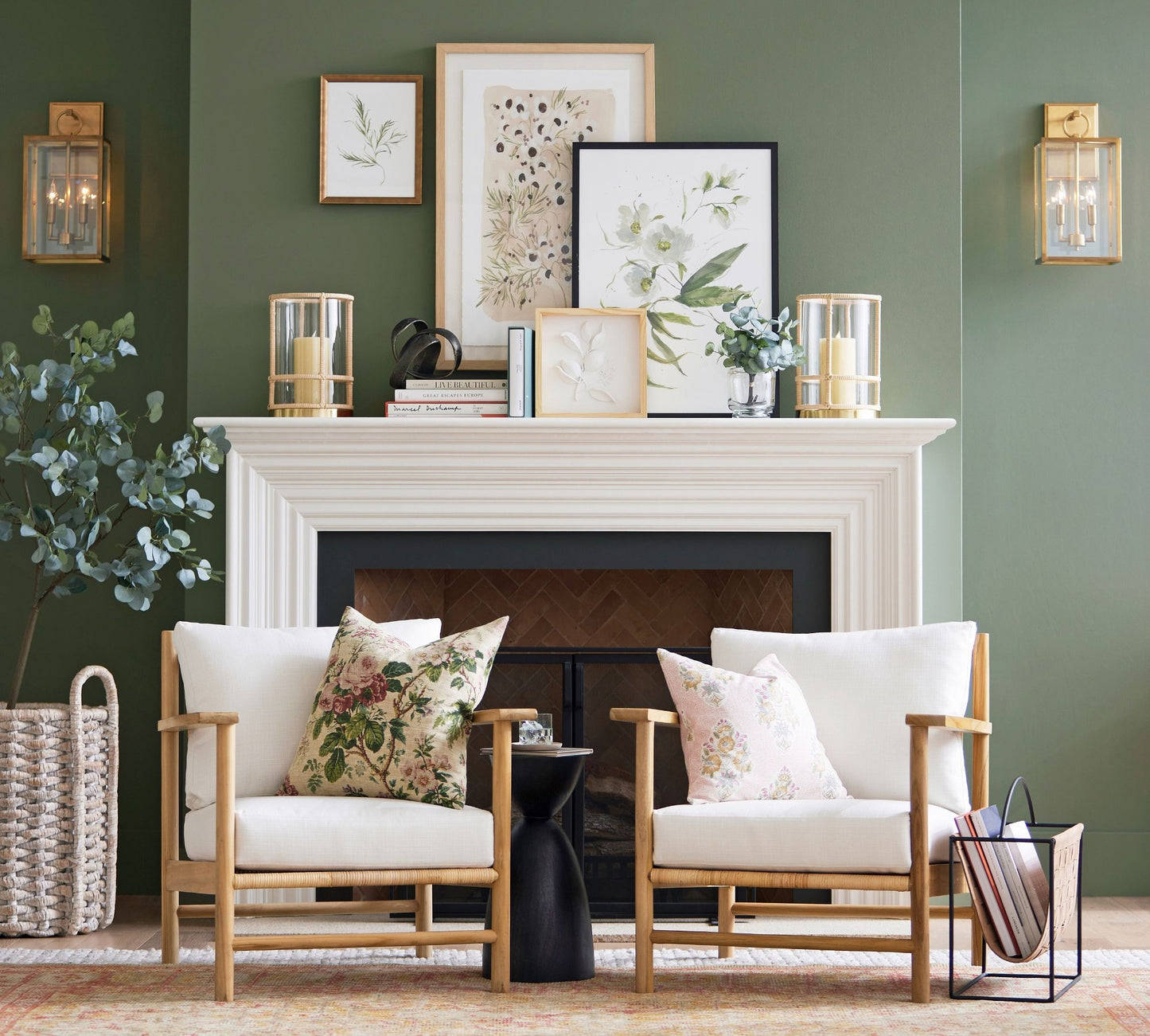 Ferrix Industrial Wall Lamp – Iron & Glass for Garden & Patio