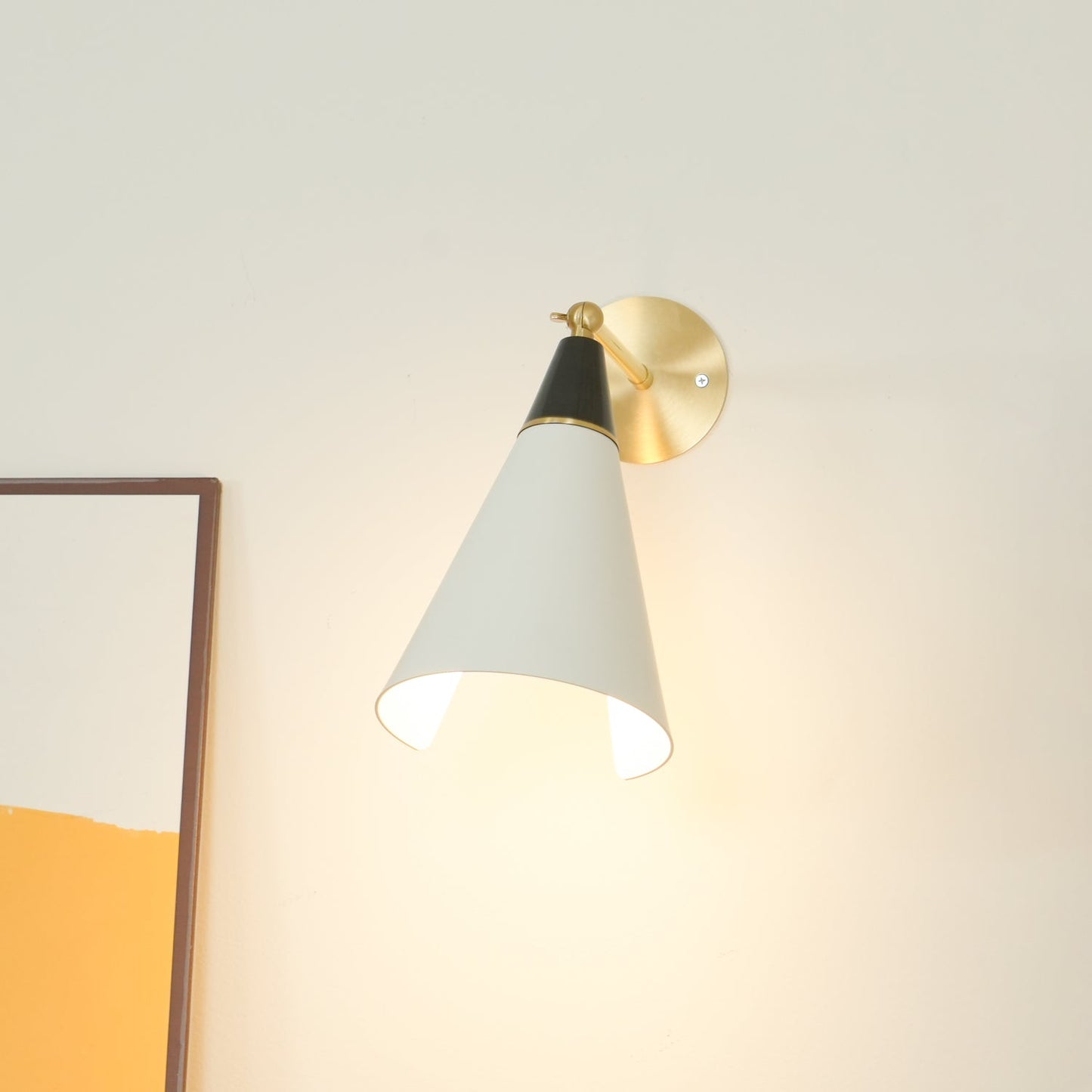 Magari Mid Century Wandleuchte Messing Schwenkbar
