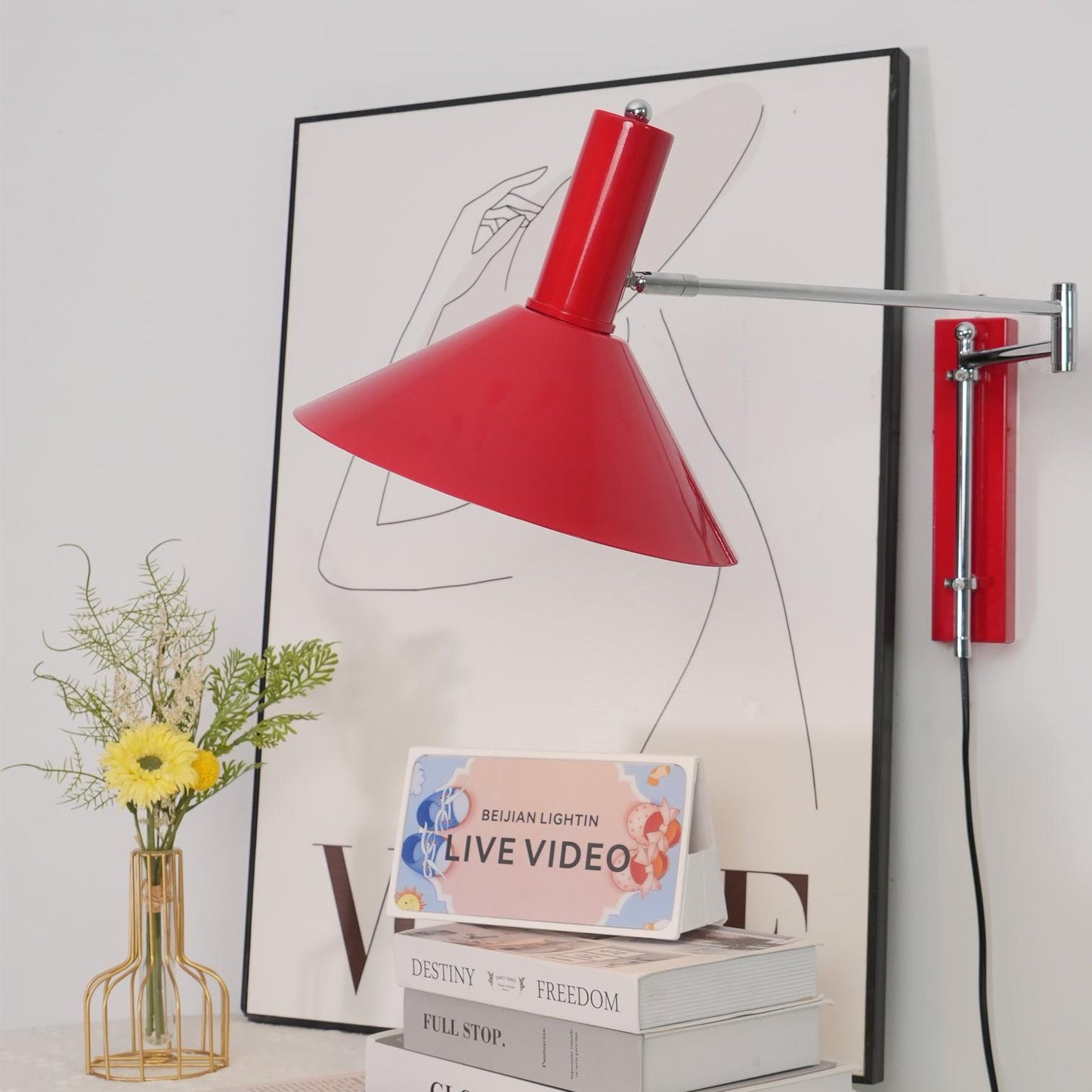 Moderne Bauhaus Schwenkbare Wandleuchte für Esstisch mit Kabel und Stecker