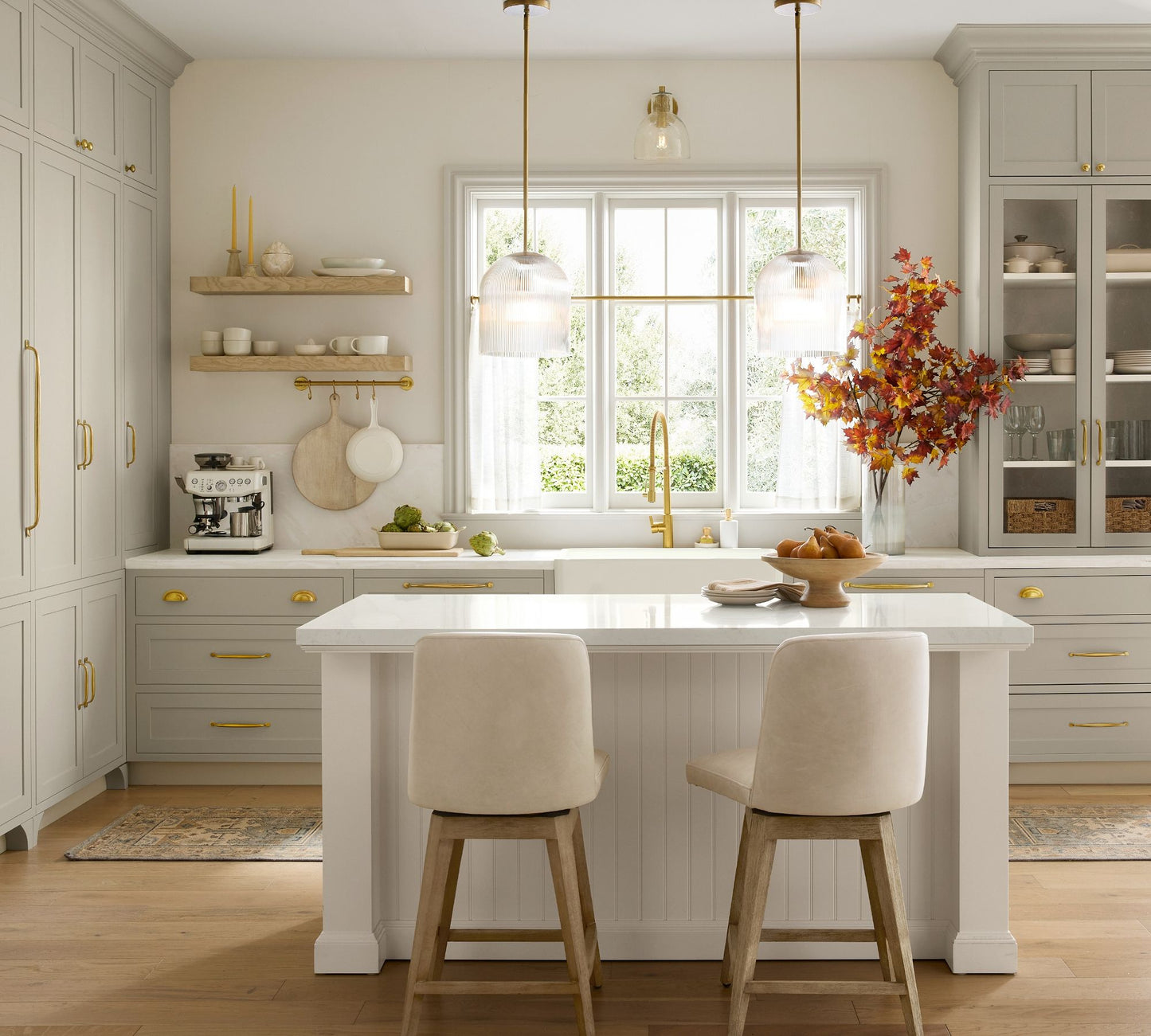 Bravira Ribbed Glass Pendant Light - Elegant Kitchen Island Lamp