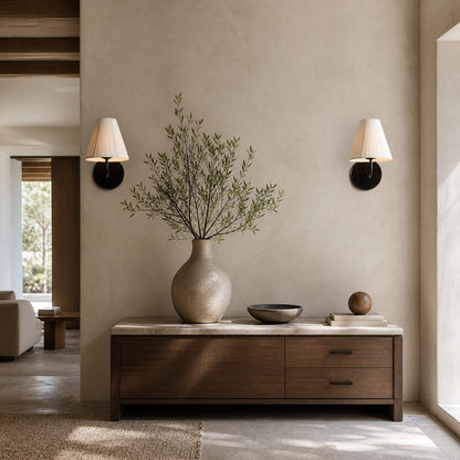 Fibura Zeitlose Wandleuchte mit Leinen Schirm - Minimalistisches Design für stilvolle Innenräume