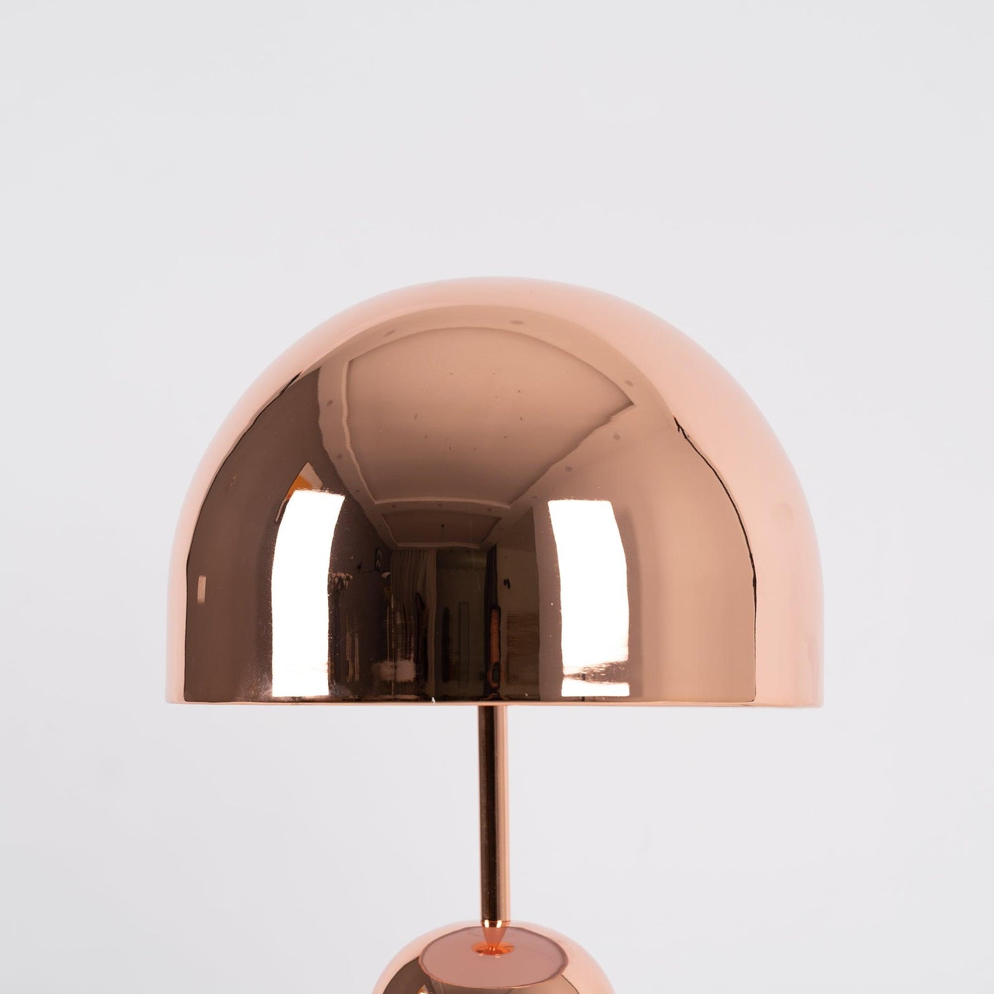 Bell Domed Table Lamp – Modern Minimalist Light for Bedroom & Reading Nooks