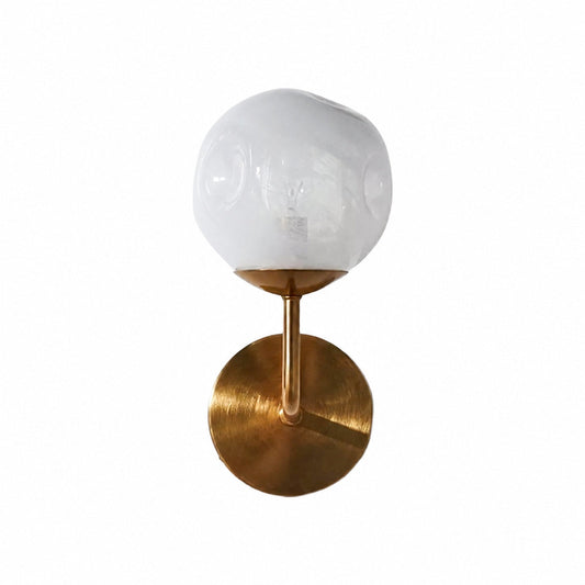 Modo Wandleuchte aus skulpturalem Glas – Moderne Lampe mit diffusem Licht für Eingangsbereiche