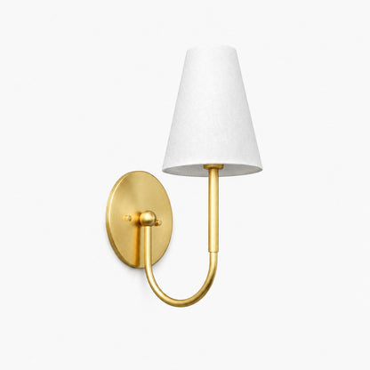 Traditionelle Wandleuchte der Curva Metal Collection – Messing-Finish mit Schirm