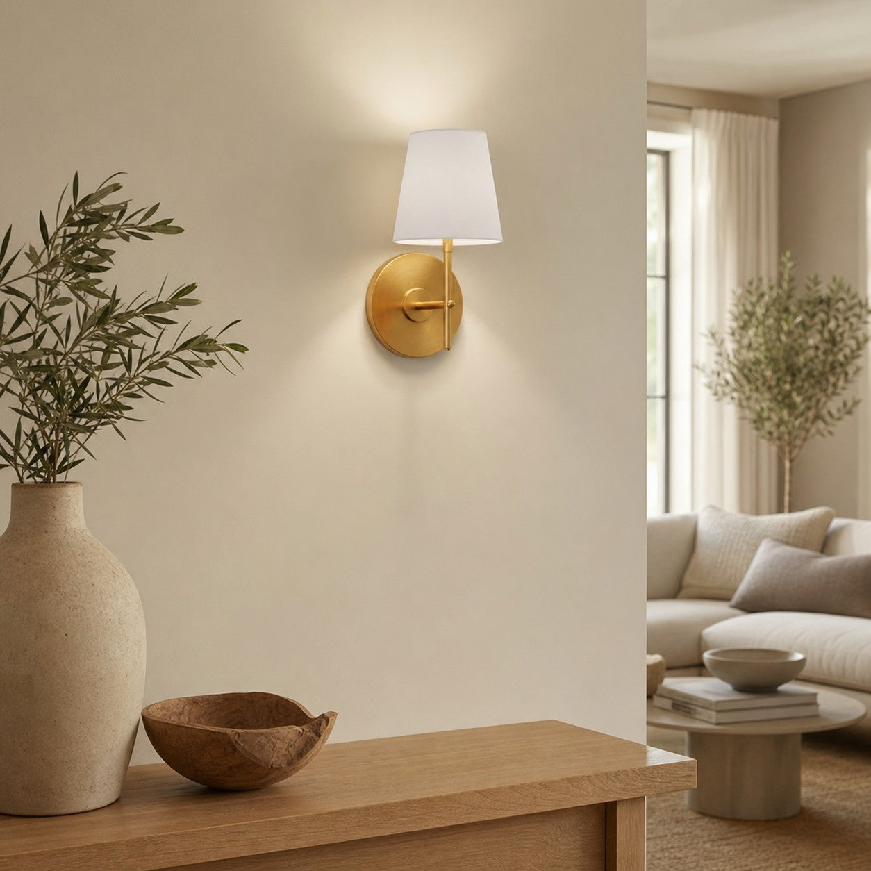Ornato Elegante Mid Century Sconce mit schlanker Silhouette und warmem Licht für Leseecke oder Schlafbereich