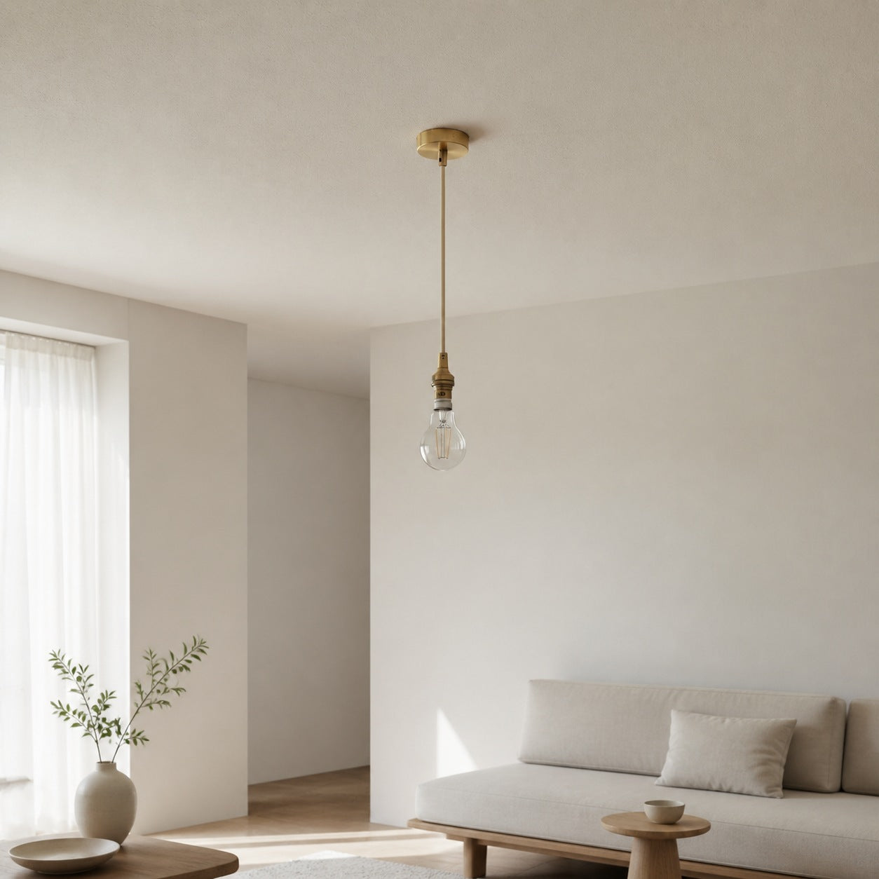 Moderne Pendelleuchte aus Messing von Plaitar – Minimalistische Deckenleuchte mit geflochtenem Kabel für Flure