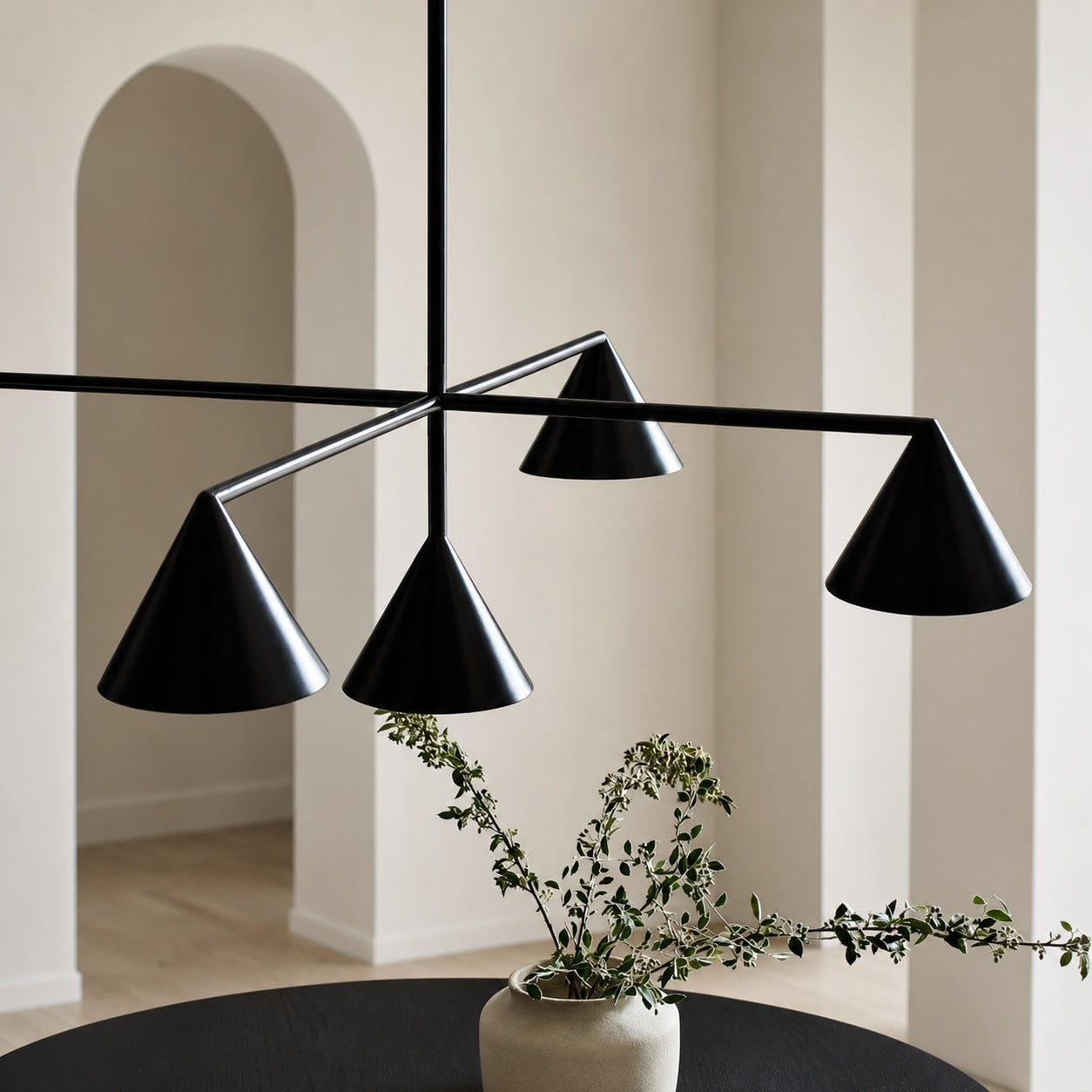 Moderne Brivana-Beleuchtung – Kronleuchter-Kollektion aus Metall