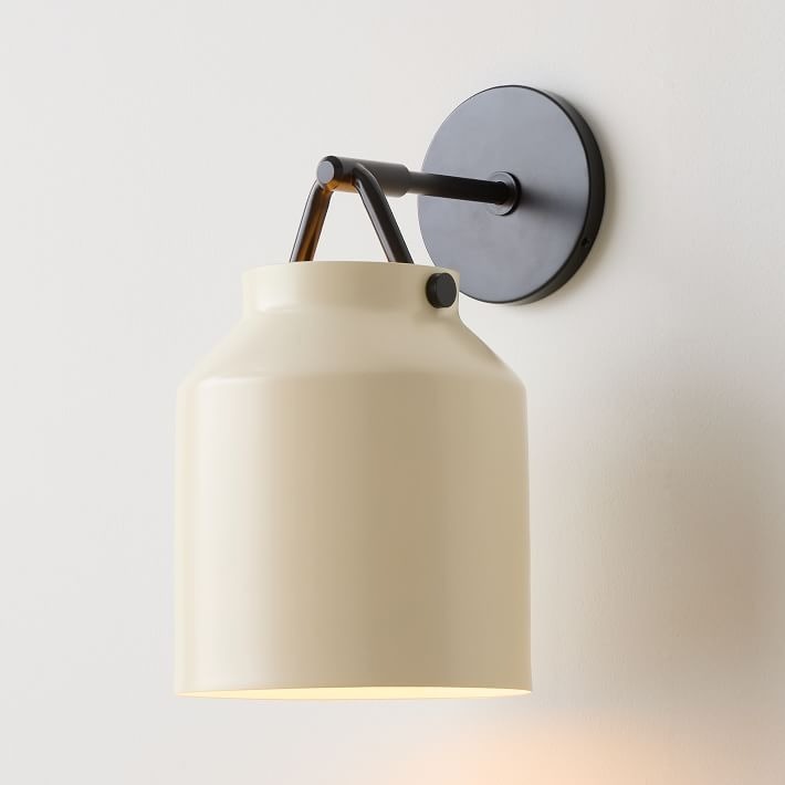 Hanton Modern Minimalist Brass and Glass Sconce – Damp Rated for Bathrooms