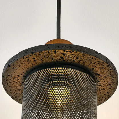 Close detail of the woven shade rim texture