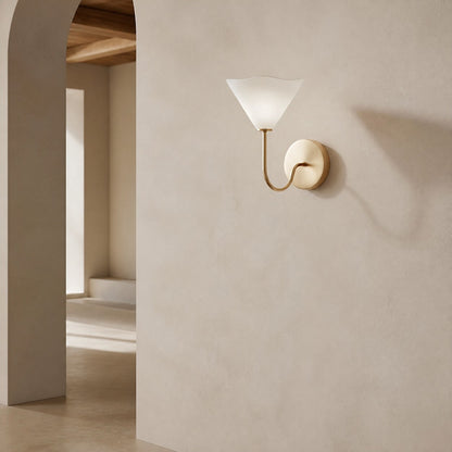 Kysara Wandleuchte aus Messing und Leinen – Skulpturales Kurvendesign, geeignet für Wohnzimmer, Schlafzimmer und Badezimmer