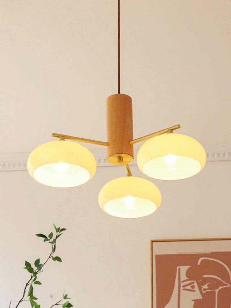 Mittelalterlicher Kronleuchter im Blockhausstil im Vintage-Stil