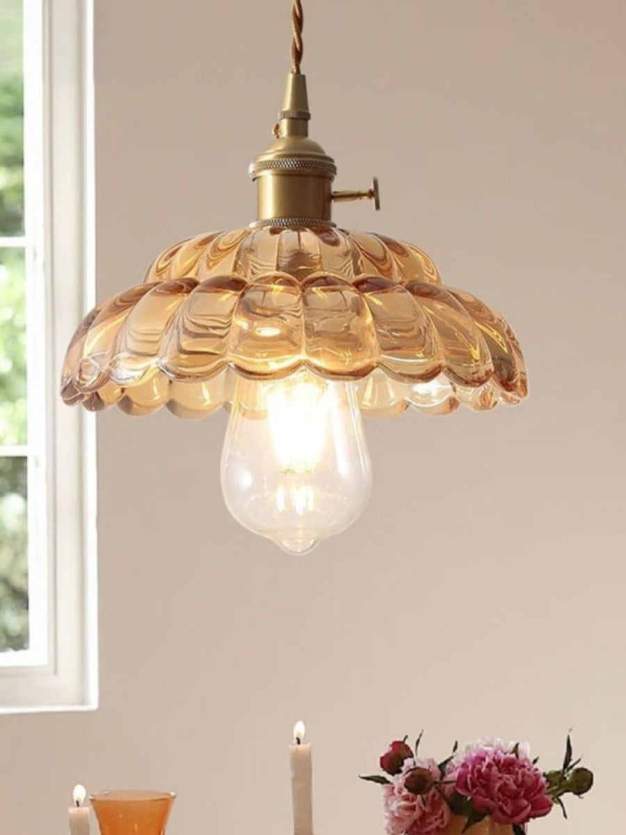Vintage Pendelleuchte aus klarem Blütenglas für Schlafzimmer