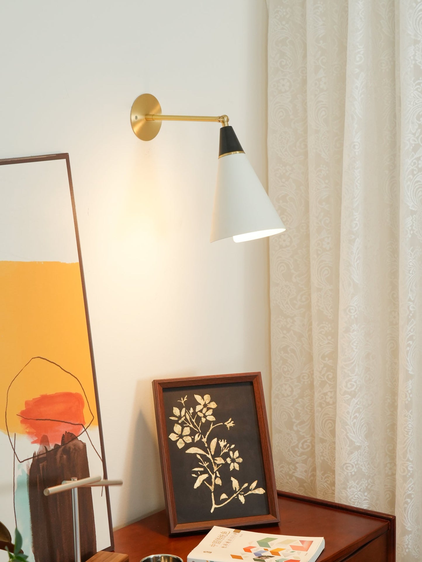 Magari Mid Century Wandleuchte Messing Schwenkbar