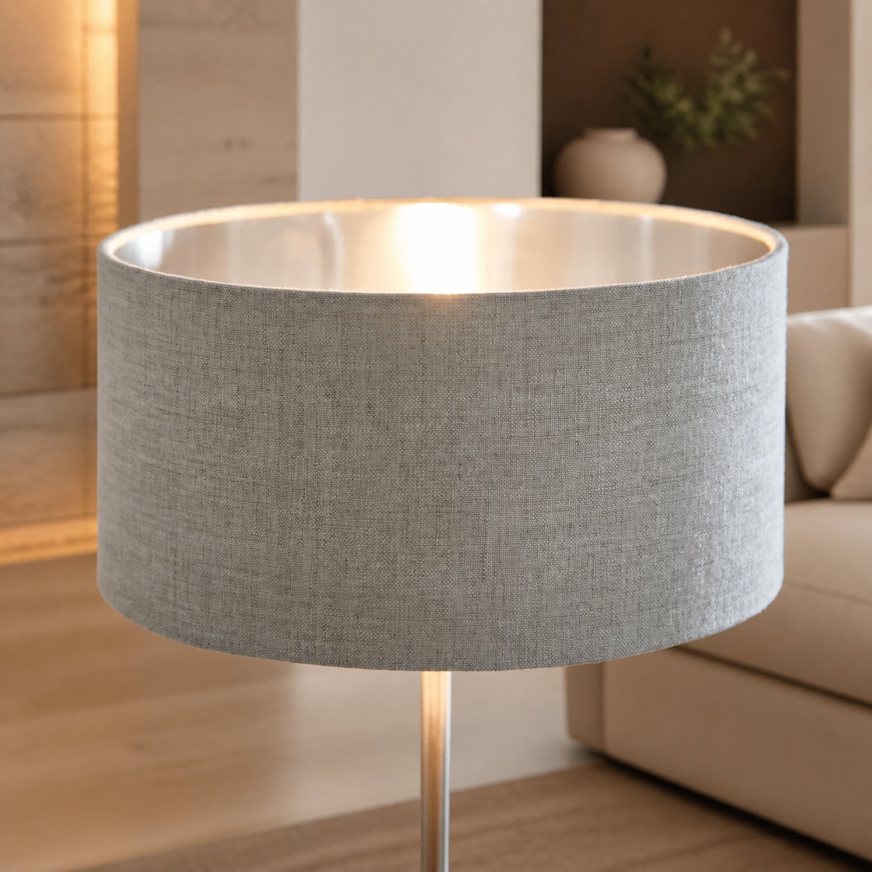Tela Tischleuchte mit 1 oder 3 Leuchten – Modernes Leinen- und Metalldesign für Nachttisch oder Wohnzimmer