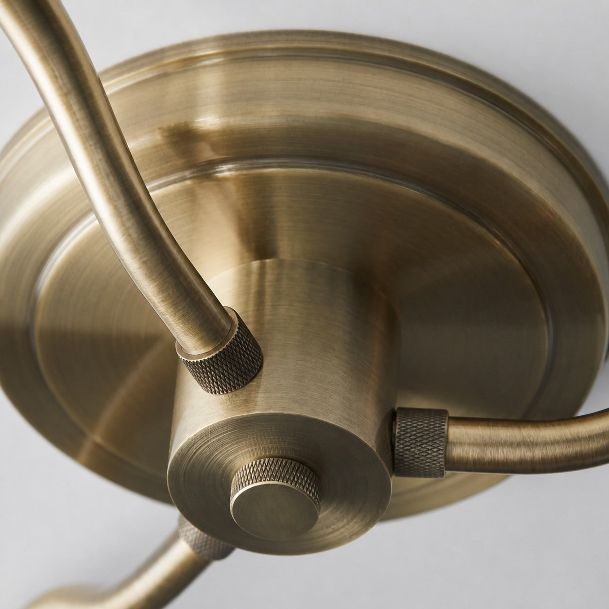 Novera Vintage-Inspired Semi-Flush Ceiling Fixture with Curved Arms for Living Spaces