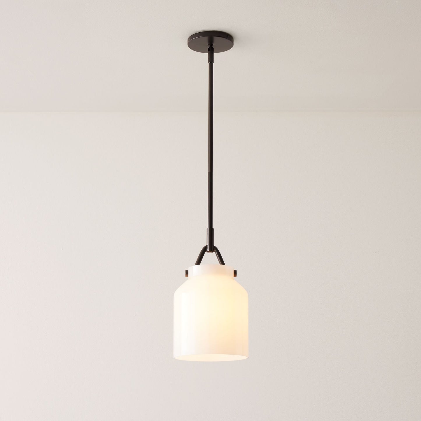 Hanton Modern Metal Pendant Light - Hanging Lamp for Kitchen