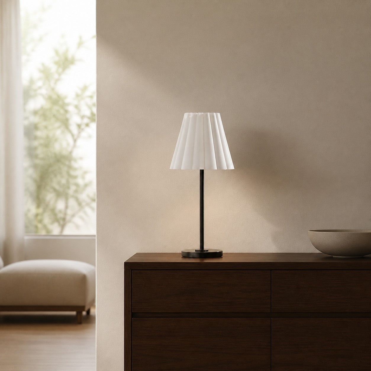 Ruffmeto Transitional Slim Table Lamp – Sculptural Shade Lighting for Living Room or Bedroom