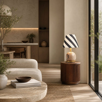 Modern Sculptural Table Lamp – Minimalist Decorative Light for Bedroom Living Room