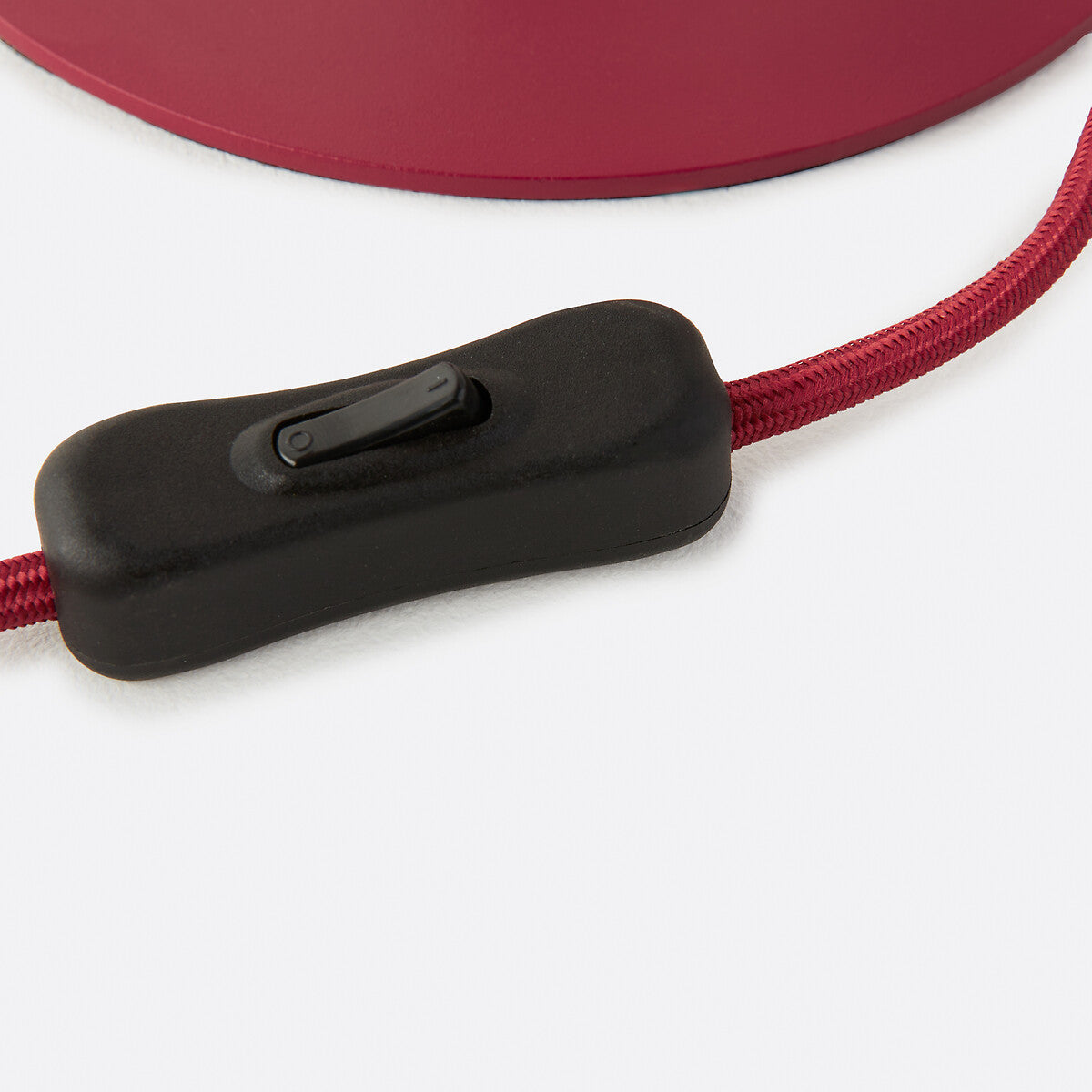 Clinco Colored Metal Table Lamp – Stylish Lighting for Bedrooms and Offices